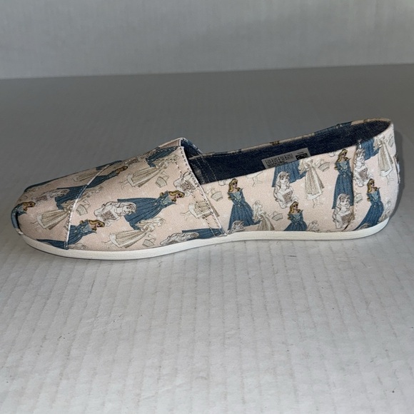 NWT TOMS X Disney Limited Edition Sleeping Beauty Slip On Shoes - Picture 5 of 11